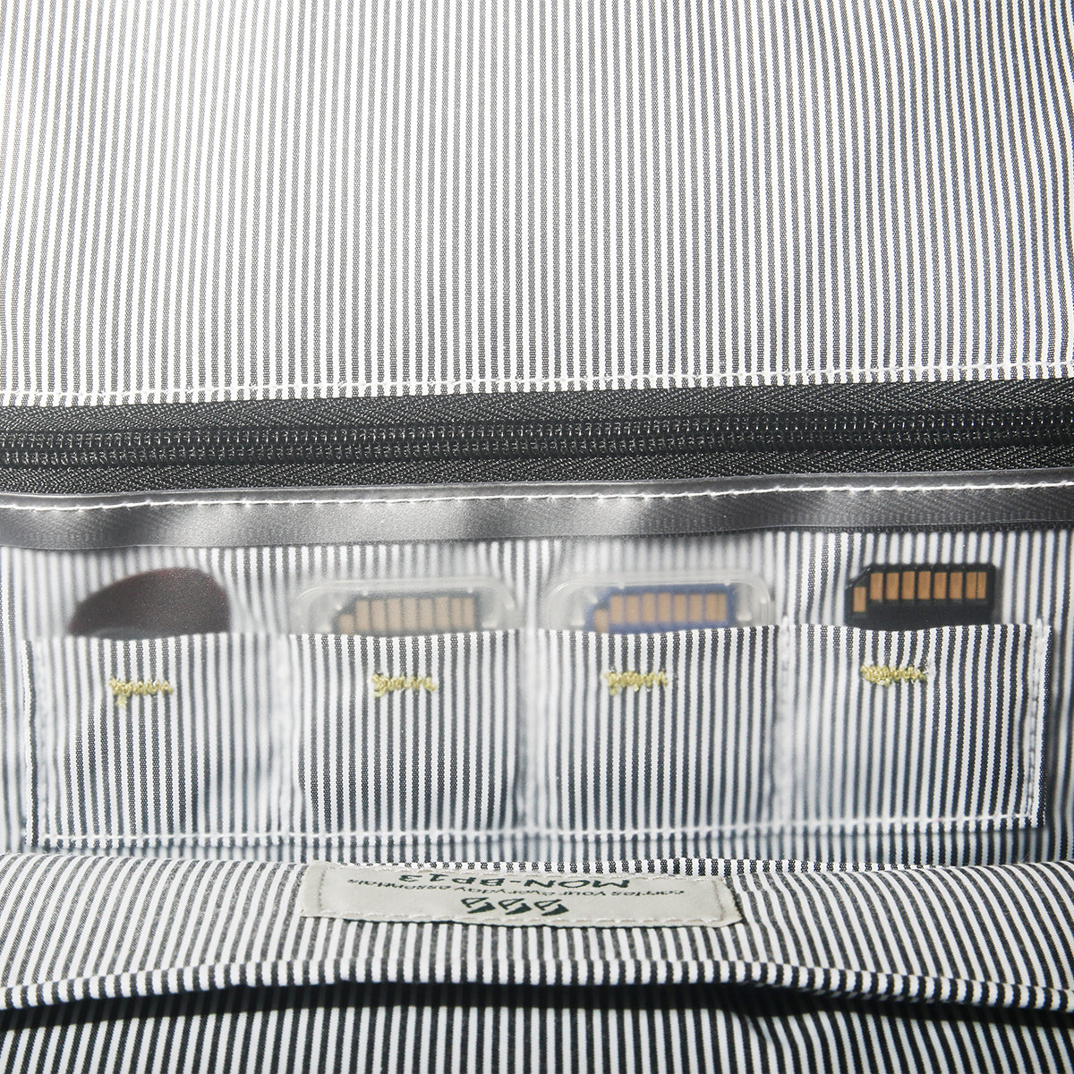 Monstera BePack 13" Lake Green